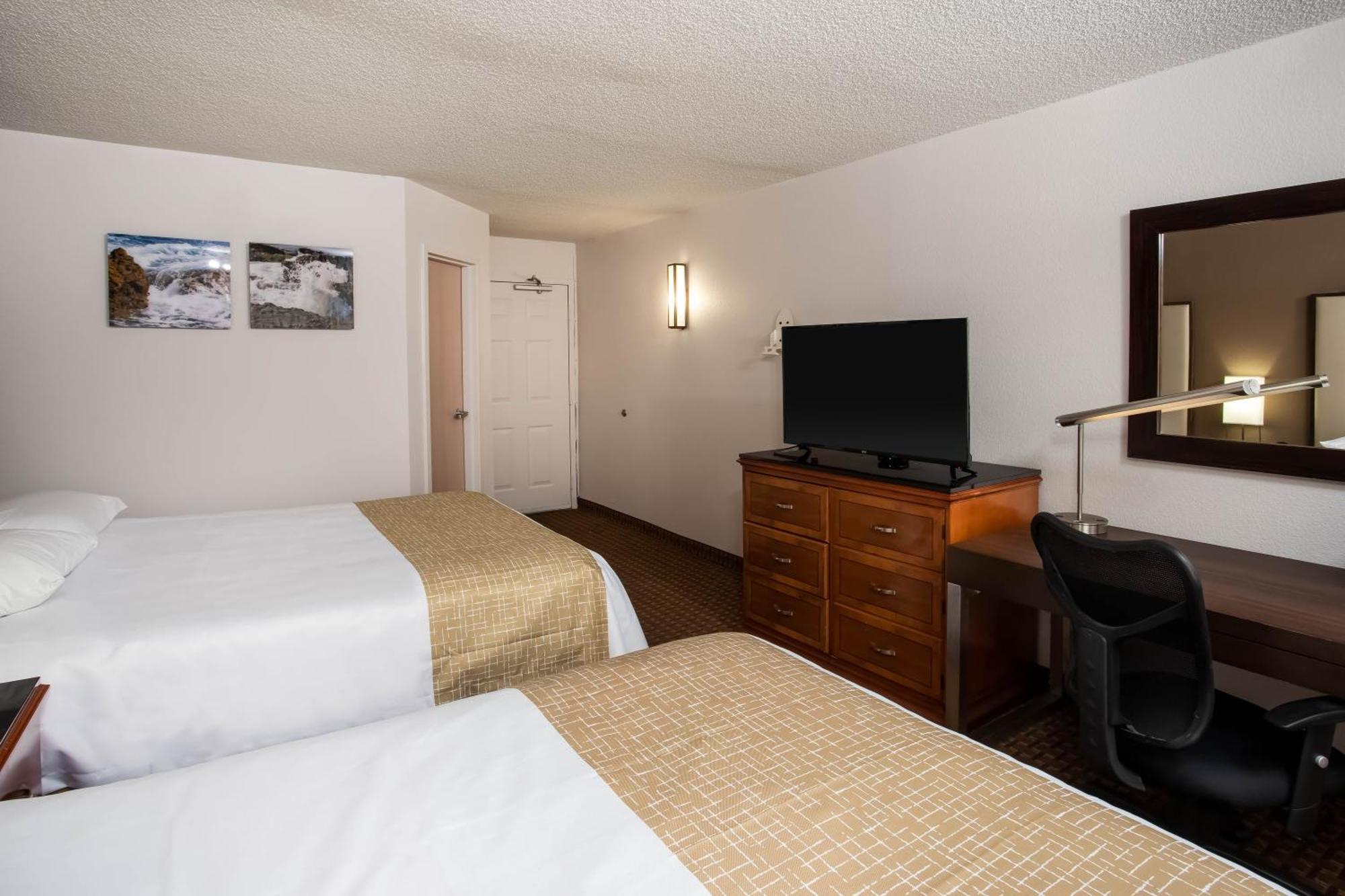 Travelodge By Wyndham Wayne North Motel