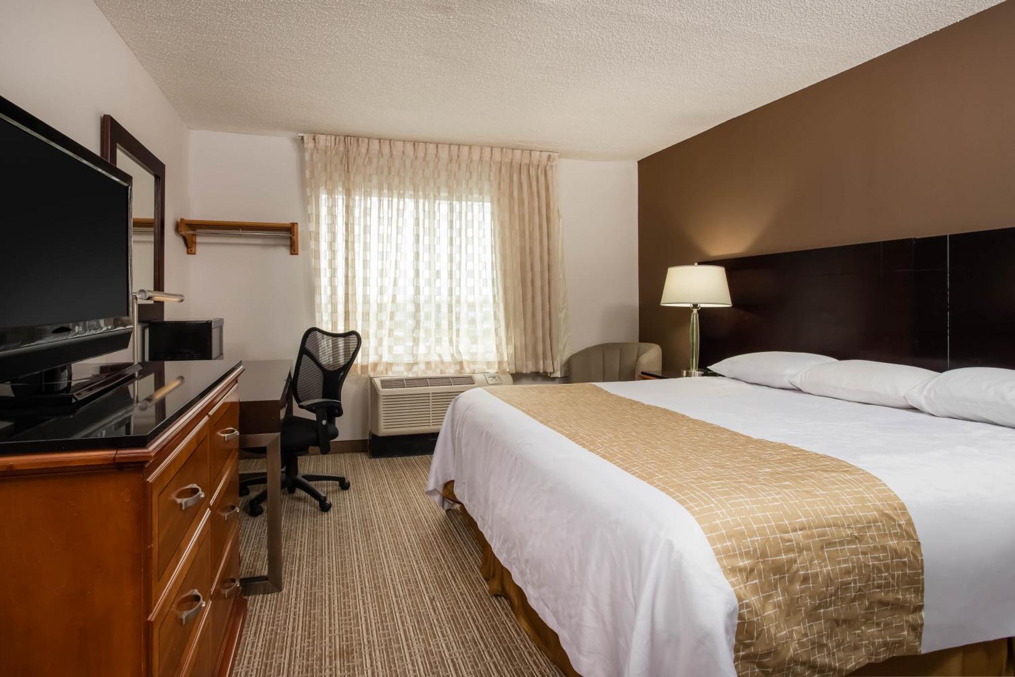 Travelodge By Wyndham Wayne North Fort Wayne