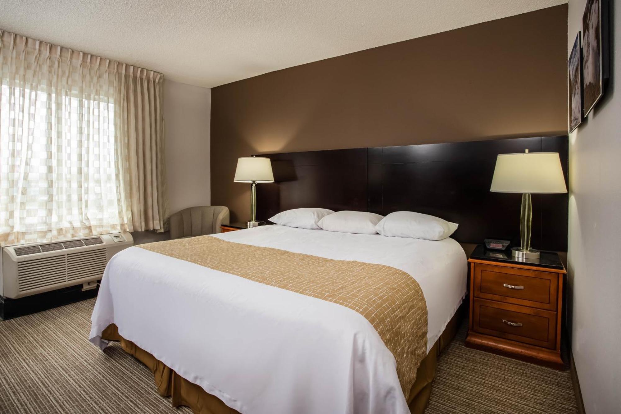 Travelodge By Wyndham Wayne North Motel