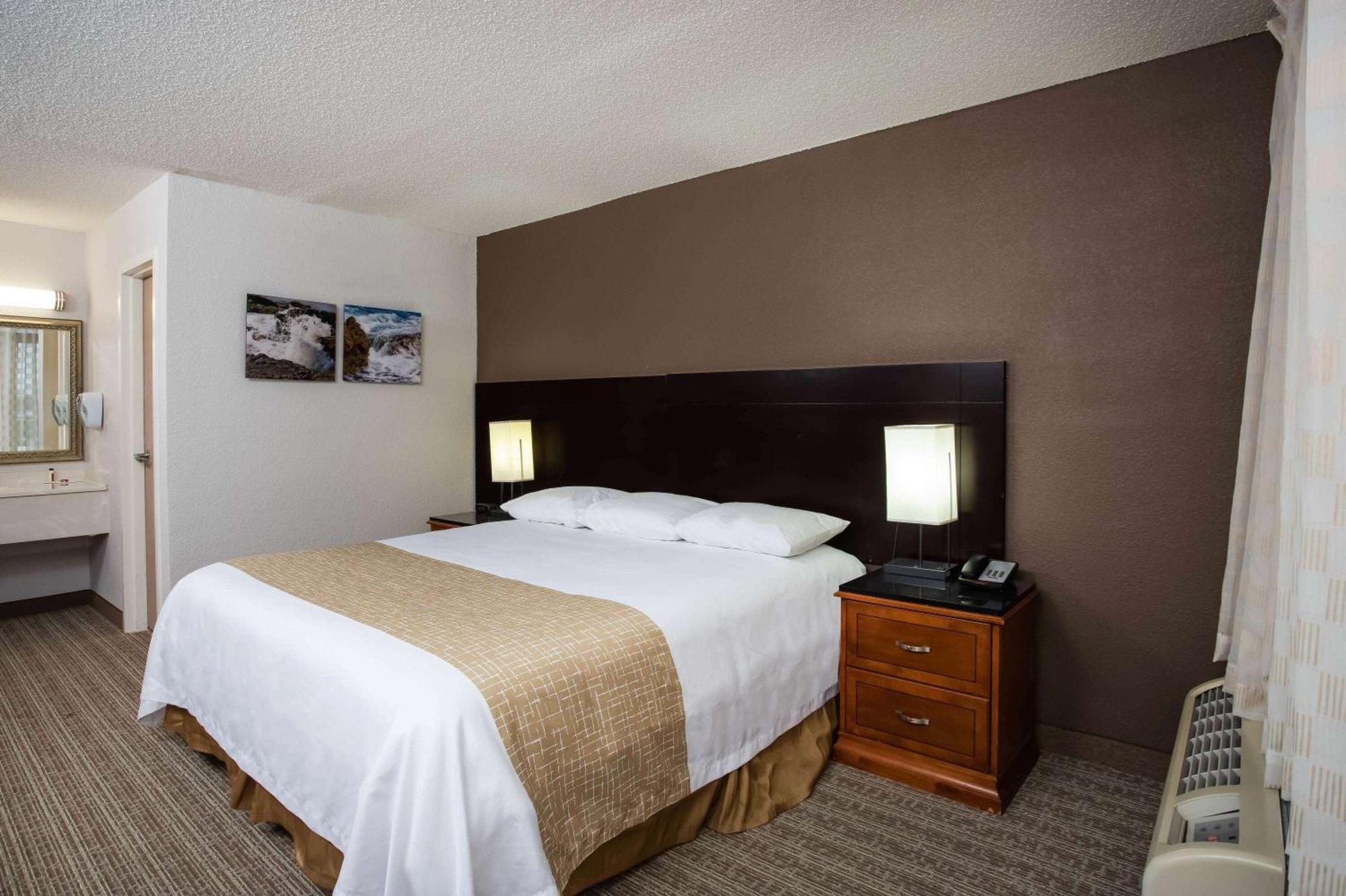 Travelodge By Wyndham Wayne North Fort Wayne